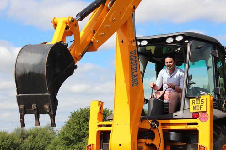 JCB Digging Experience at Diggerland