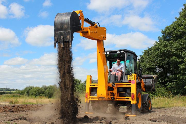 JCB Digging Experience at Diggerland