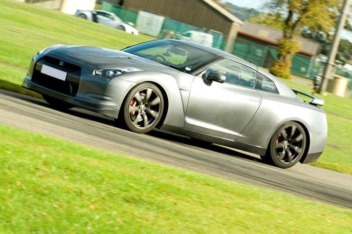 Nissan GT-R Thrill