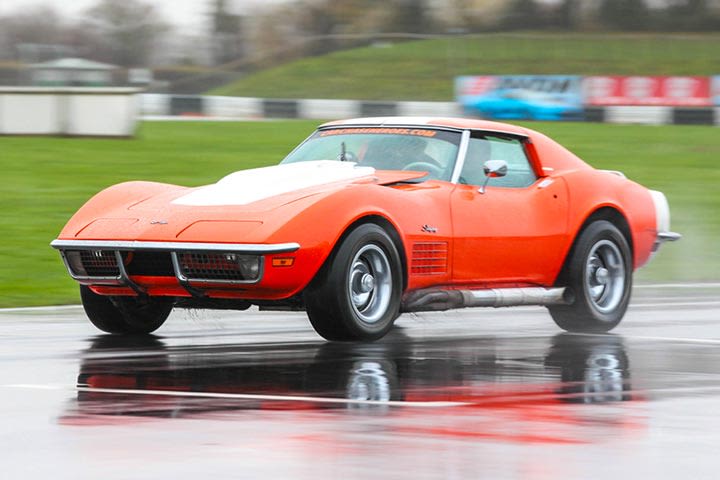 Corvette Stingray Race Car Blast