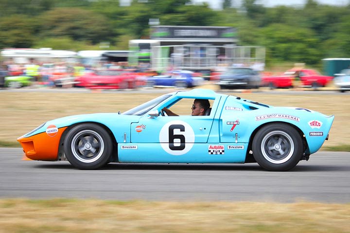 Ford GT40 Drive