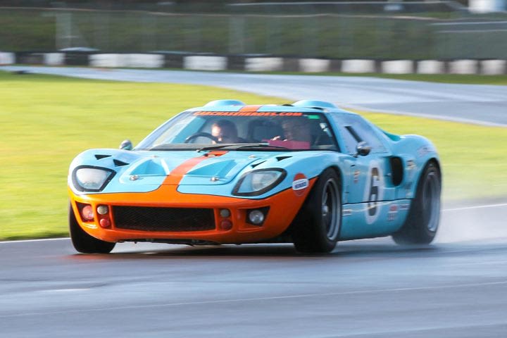 Ford GT40 Drive