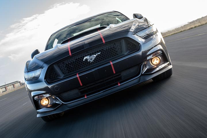 Ford Mustang Thrill
