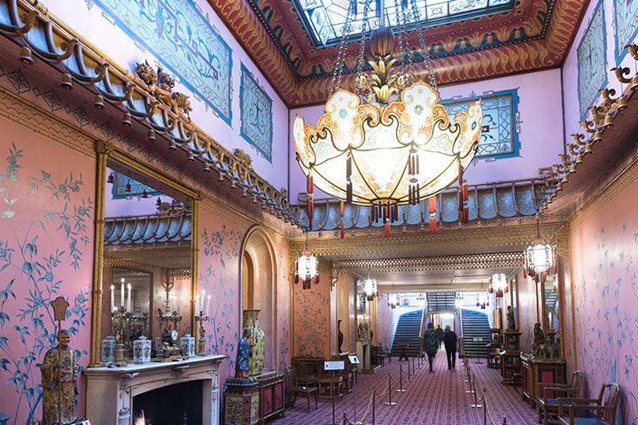 Royal Pavilion and Sparkling Cream Tea for Two at the Wine Cellar