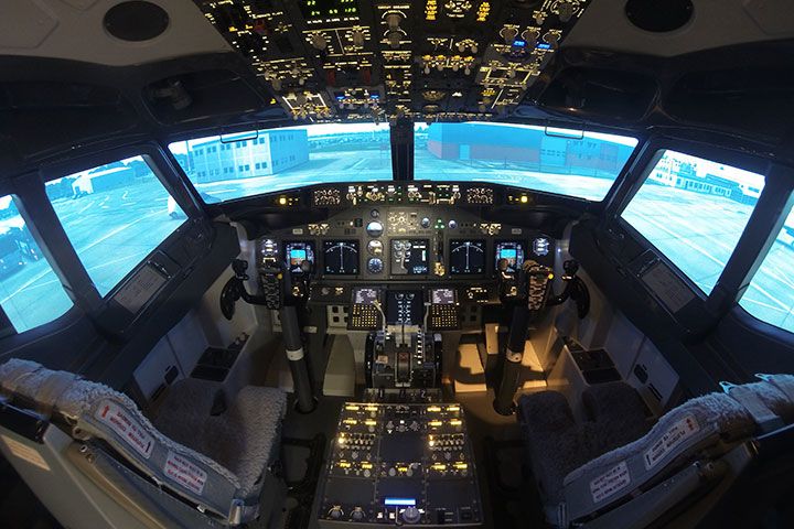 120 Minute Flight Simulator Experience