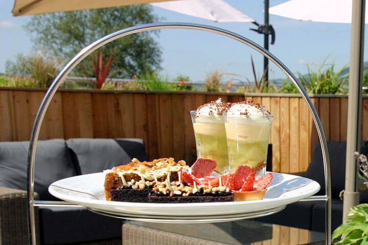 Sparkling Afternoon Tea for Two at The Three Horseshoes