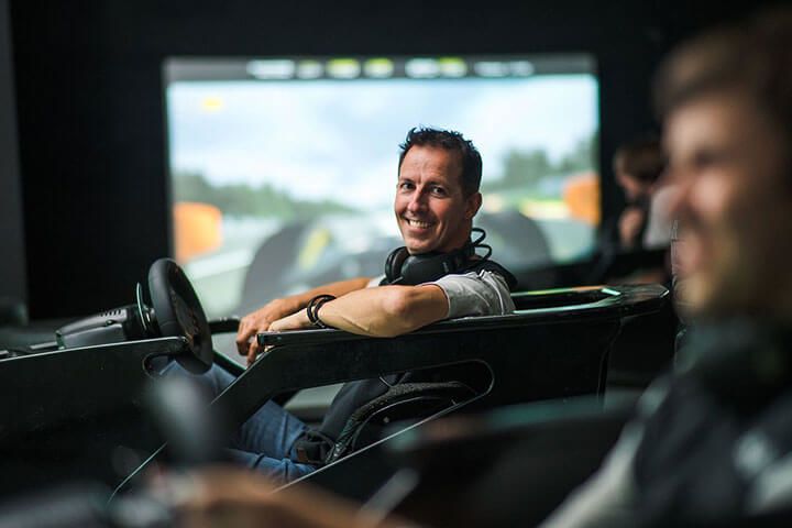 Simulator Race Experience for Two