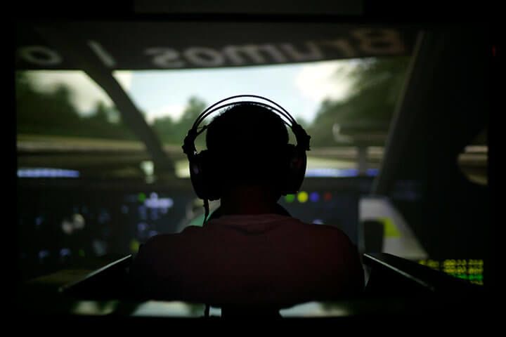 Simulator Race Experience for Two