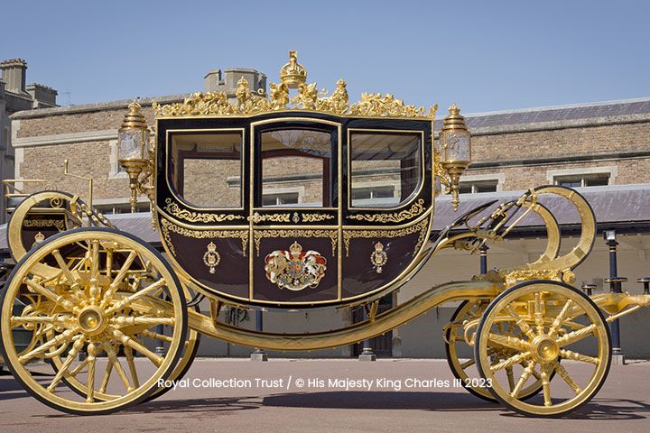 Entrance to The Royal Mews & Lunch at The Royal Horseguards Hotel for Two