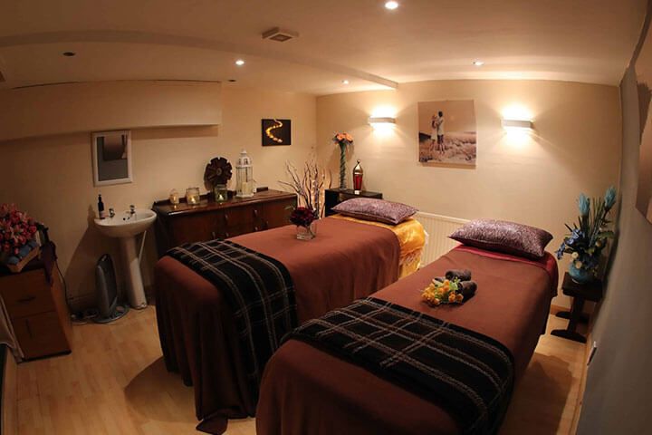 60 Minute Luxury Couples Massage at Mermaid