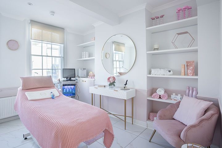 Soothing Facial Pamper for Two at The Dolls London