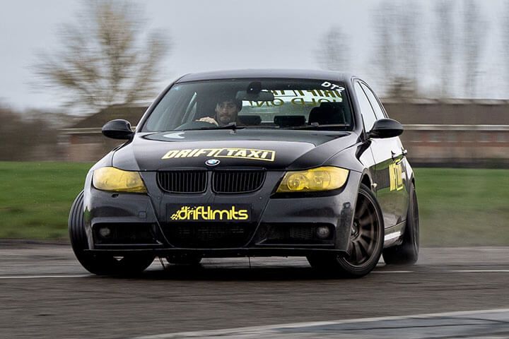 36 Lap Drifting Experience Mazda MX5 vs BMW