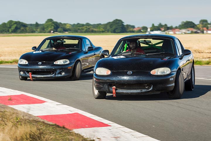 12 Lap Drifting Experience Mazda MX5 vs BMW