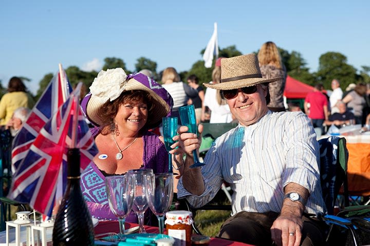 Outdoor Proms Concert for Two with a Bottle of Bubbly