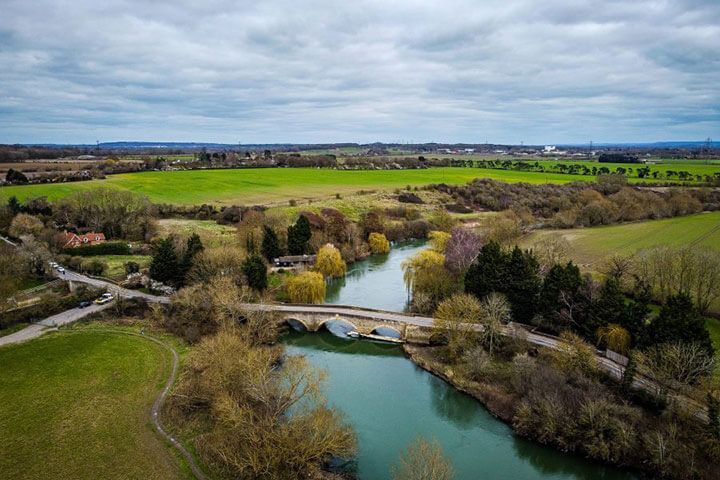 Wild Pig Hot Air Balloon Flight with Champagne - Weekday for One Person