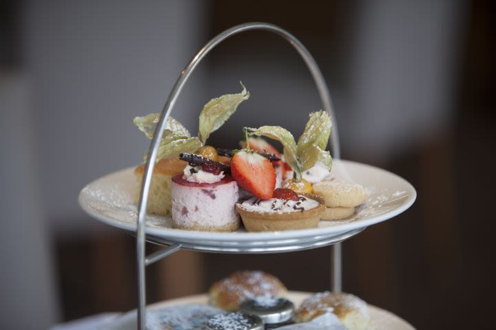 Warner Bros. Studio Tour for Two & Afternoon Tea at Shendish Manor