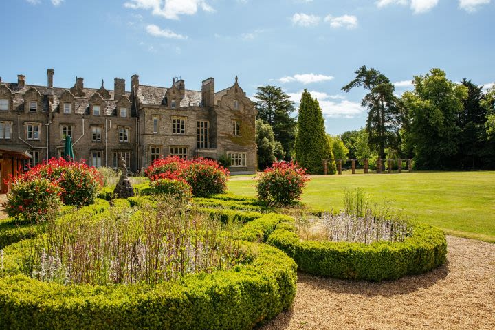 Warner Bros. Studio Tour London for 2 & 2 Night Stay at Shendish Manor