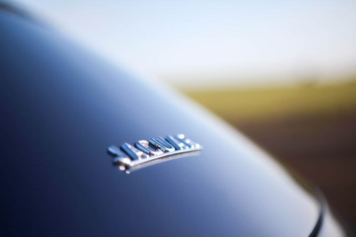 Jaguar E Type Blast