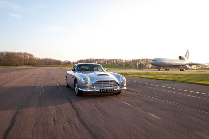 Jaguar E Type Vs DB5 Blast
