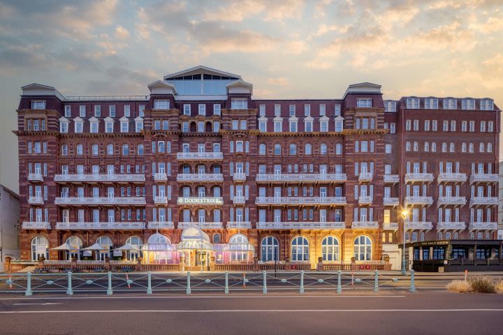 Discover Brighton & Champagne Afternoon Tea for Two