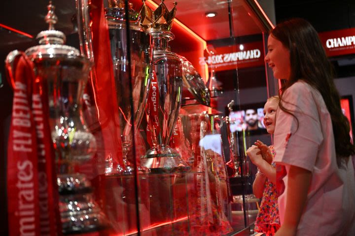  Legends Q&A and Anfield Stadium Tour 