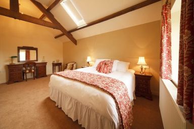 Romantic Escape with Dinner for 2 Thumb