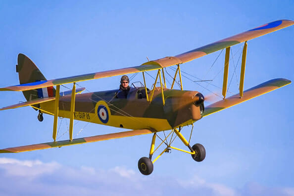 Tiger Moth Flights in Oxfordshire - 15 Minute Weekday Offer