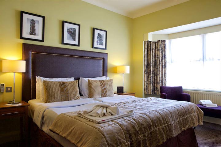 Romantic Escape with Dinner for 2
