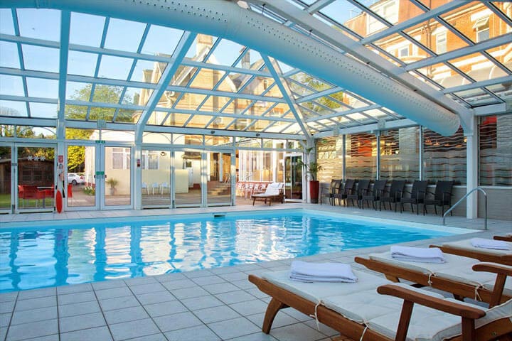 Romantic Escape with Dinner for 2