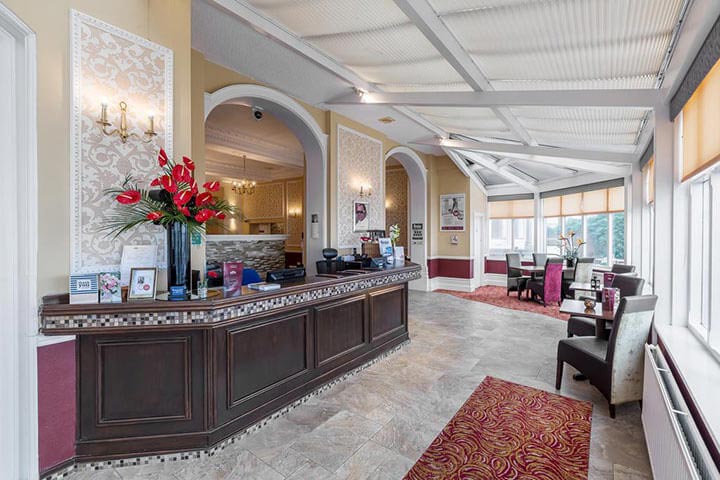 Romantic Escape with Dinner for 2
