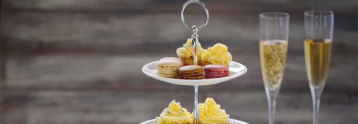 image showing an afternoon tea with bubbly gift experience