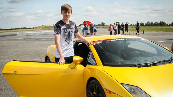 Junior Supercar