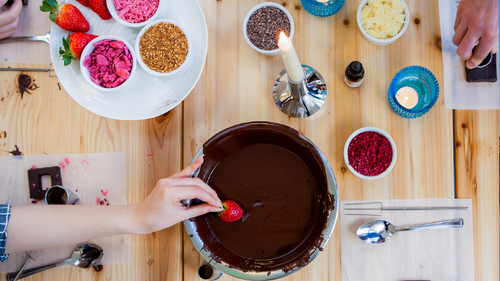 Choc-Tail Making For Two