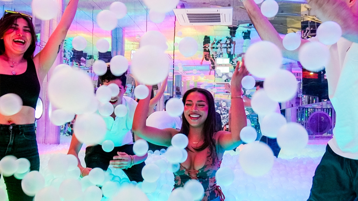 Ball pit
