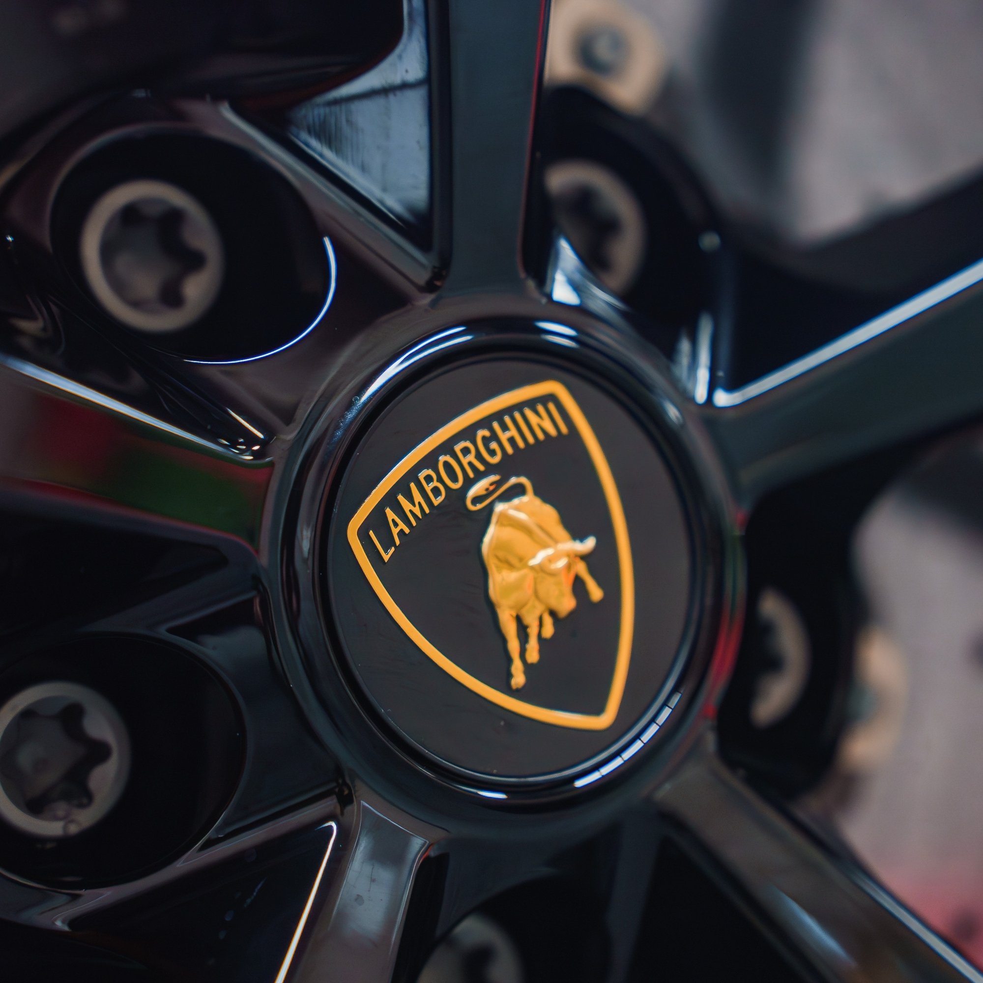 Your Ultimate UK driving lamborghini experience Guide