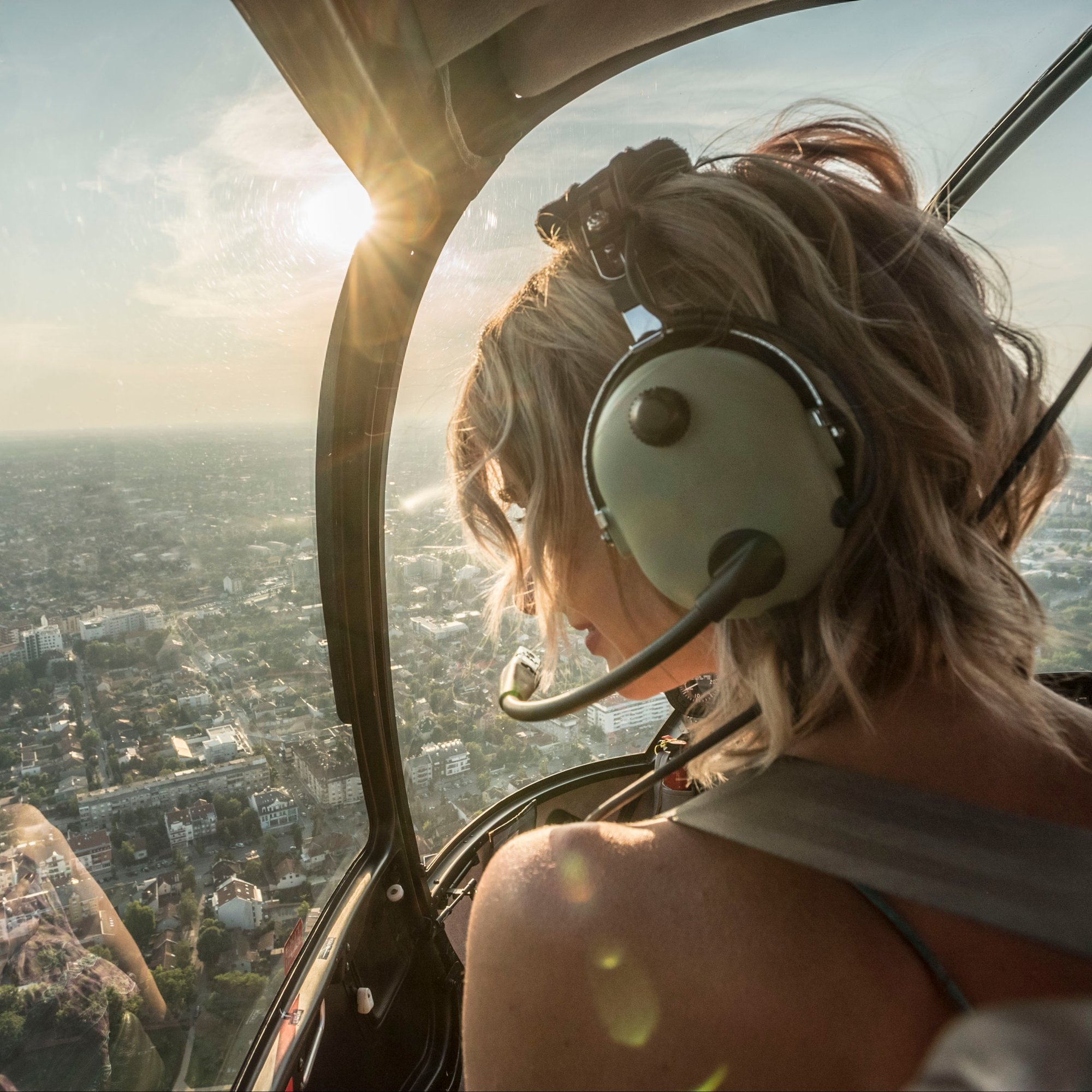 Your Guide To Unforgettable Helicopter Flight Experiences