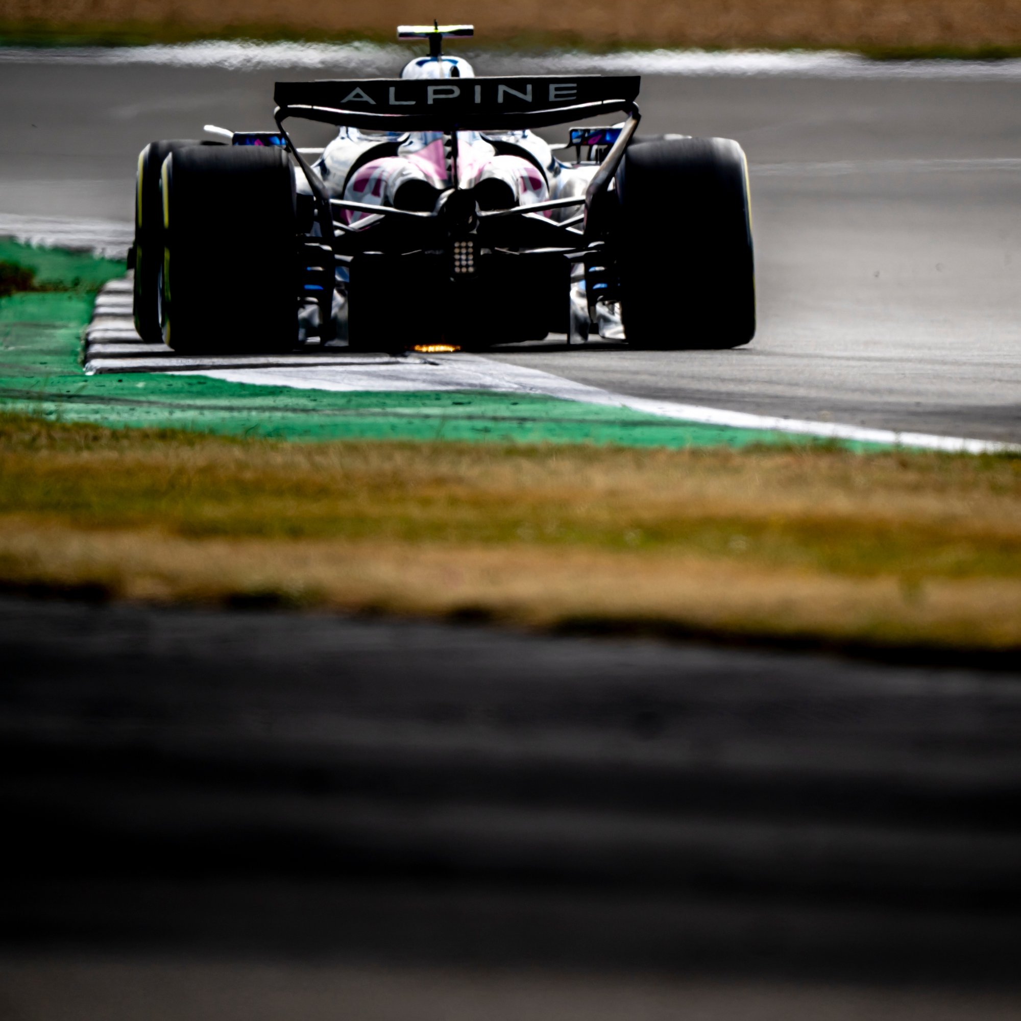 Your Ultimate Silverstone Driving Experience Guide